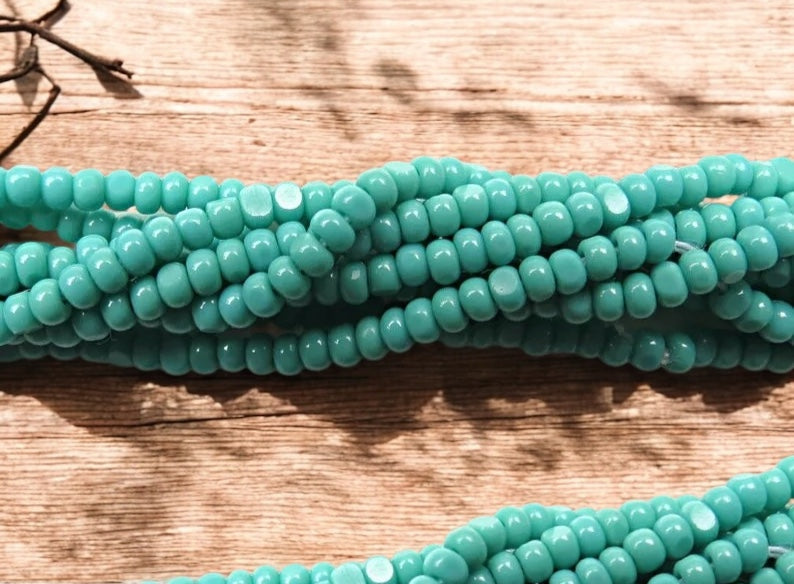 Czech Preciosa Charlotte Cut Hank 63130 11/0 Green Turquoise Seed Beads