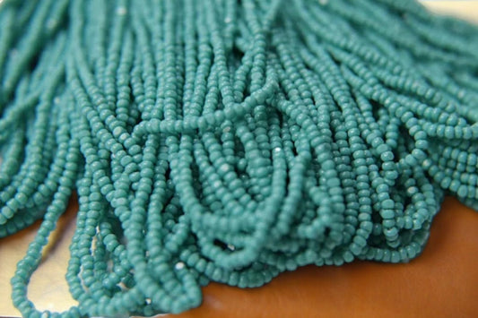 Czech Preciosa Charlotte Cut Hank 63130 11/0 Green Turquoise Seed Beads